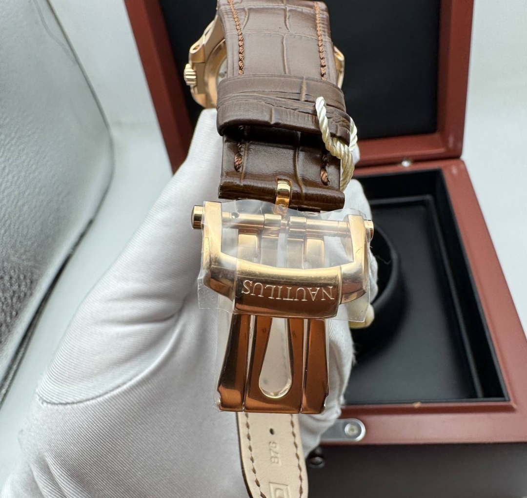 PATEK PHILIPPE WITH SWIZZ MACHINE