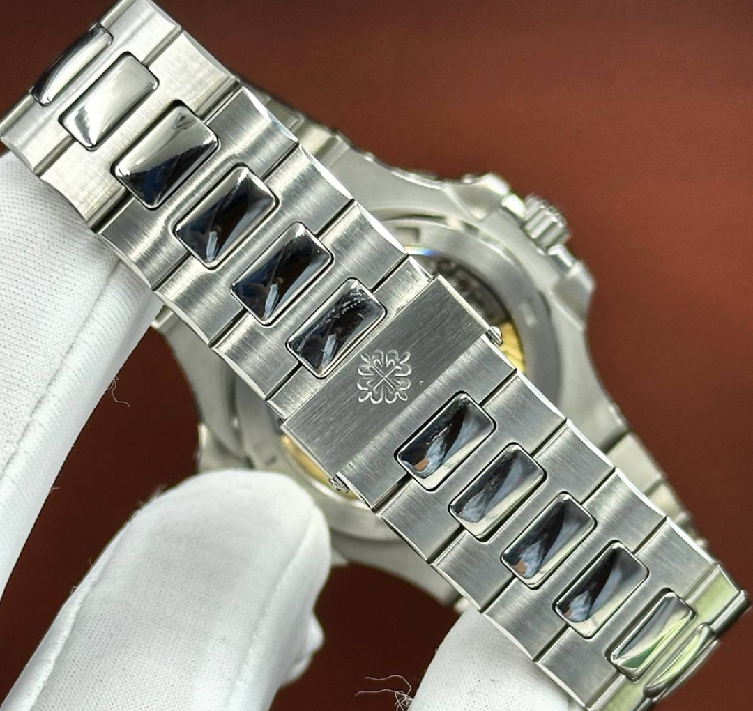 PATEK PHILIPPE WITH SWIZZ MACHINE