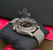 OMEGA SEAMASTER 007 WITH SWIZZ MACHINE